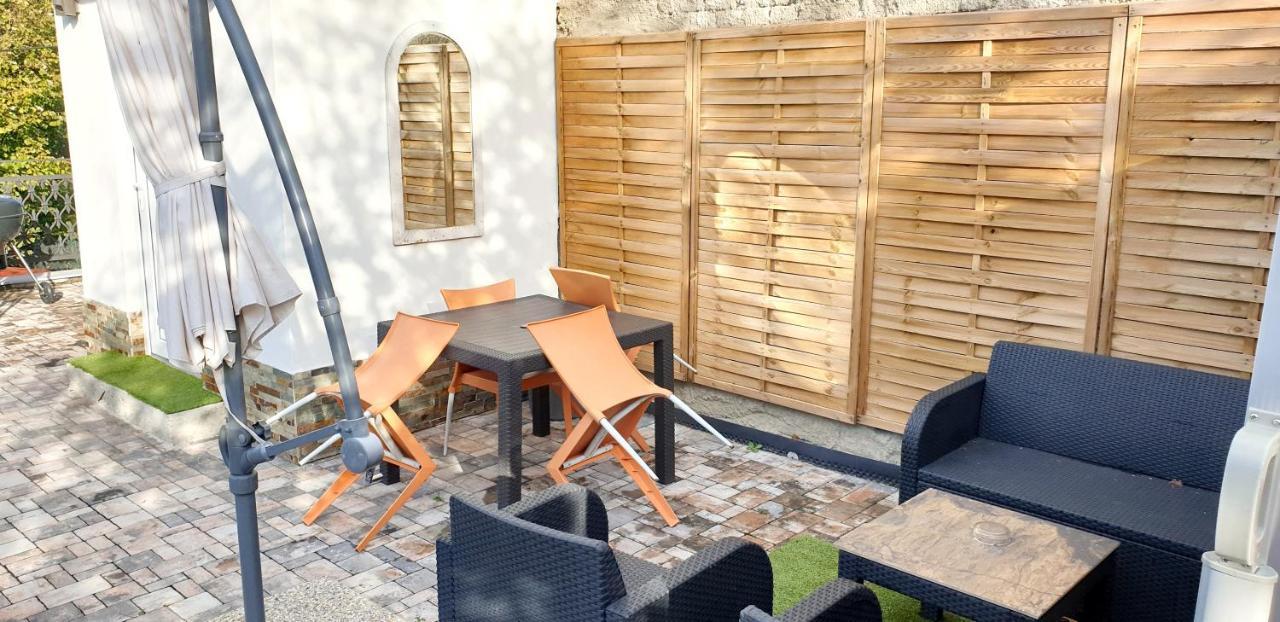 2 Bedrooms House With Enclosed Garden And Wifi At Slezska Ostrava Exterior photo
